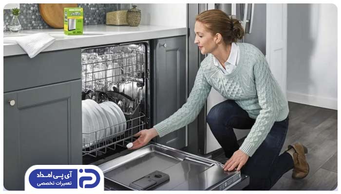 آیا شستشوی ظروف با آب سرد به‌صرفه است؟