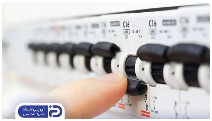 پریدن فیوز با روشن کردن اتو