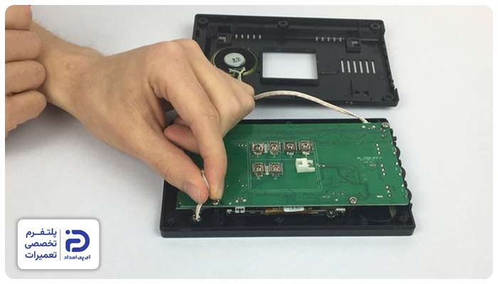 خرابی برد صدا از علتهای کم شدن صدای آیفون تصویری