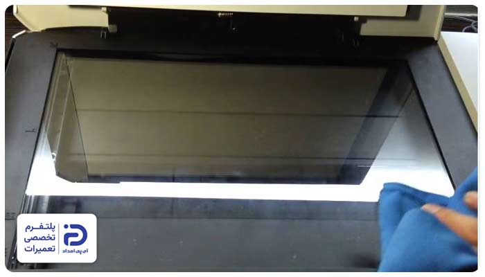 کثیفی یا لکه روی سطح شیشه اسکنر