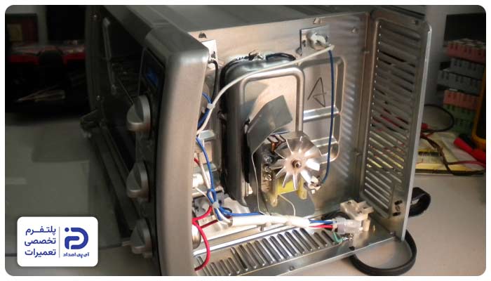 ورود رطوبت یا آب به قسمت‌های برقی آون توستر