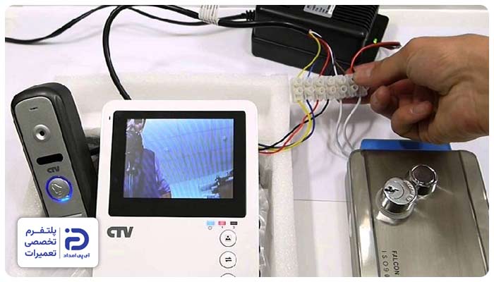 مشکل در سیمکشی یا اتصالات از علل کم شدن صدای آیفون تصویری