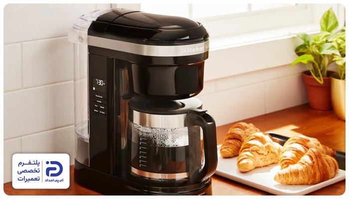 خرابی چراغ LED یا مدار مربوط به چراغ یکی از دلایل سبز نشدن چراغ قهوه‌ساز 