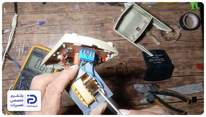 قطعی یا اتصال سیم‌کشی یکی از علت های داغ شدن ترانس آیفون تصویری