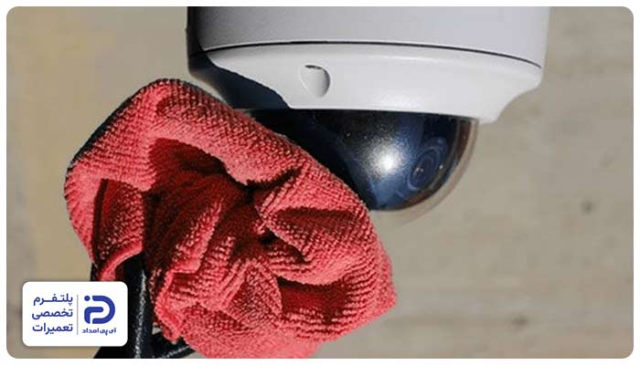 کثیف بودن لنز از دلایل کار نکردن دید در شب دوربین مداربسته