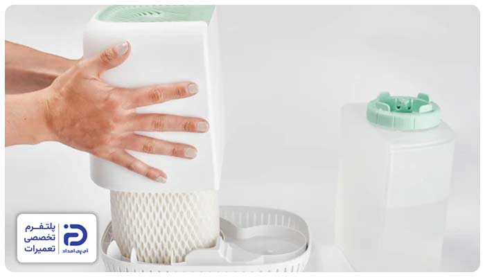 انسداد یا کثیف شدن فیلتر، نازل و محفظه تبخیر یکی از علتهای قرمز شدن چراغ دستگاه بخور