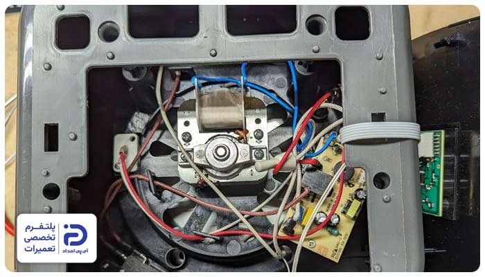 مشکلات مربوط به برق و اتصالات یکی از علت‌های خاموش شدن ناگهانی سرخ‌کن