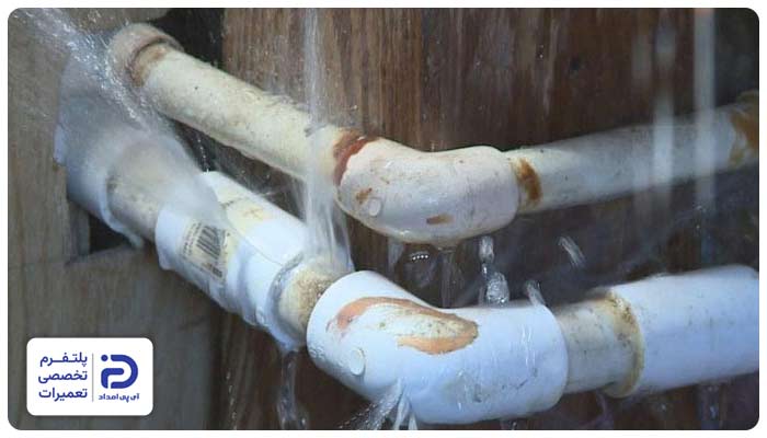 نشتی یا چکه آب از لوله کشی پکیج و شوفاژ
