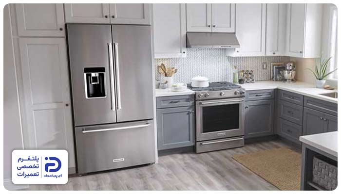 قرارگیری یخچال در محیط بسیار گرم یا تهویه نامناسب یکی از علت‌های ارور e6 یخچال الکترواستیل