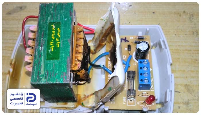 استفاده از ترانس نامناسب یا کم‌ظرفیت یکی از علت های داغ شدن ترانس آیفون تصویری