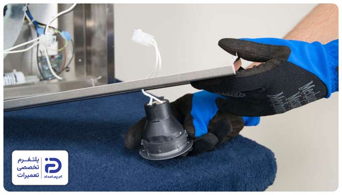 شل بودن لامپ یا خرابی سوکت دلیل چشمک زدن چراغ هود 