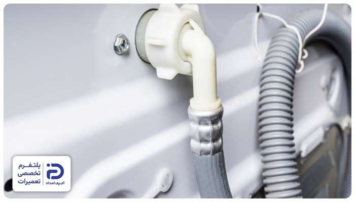 خرابی یا شل بودن شلنگ‌ها از دلایل ارور LE ظرفشویی سامسونگ