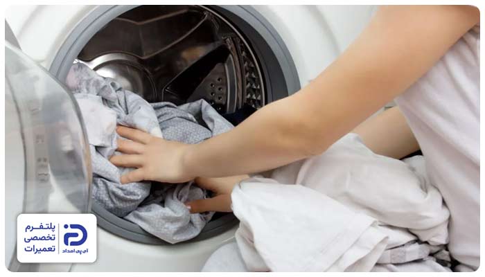 وجود مانع در مسیر درب از دلایل ارور e30 لباسشویی پاکشوما