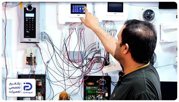 بههم خوردن تنظیمات دستگاه از علت های آبی شدن صفحه آیفون تصویری