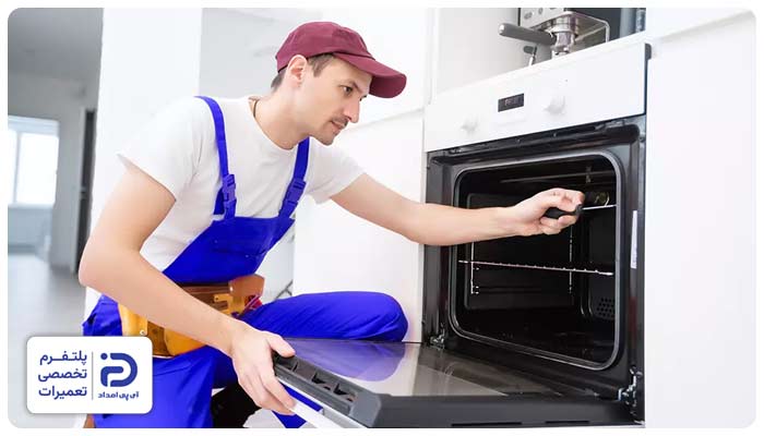 ثابت کردن فر توکار با پیچهای مخصوص به کابینت