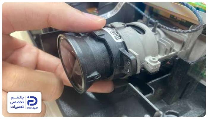 تعویض لنز ویدئو پروژکتور سونی